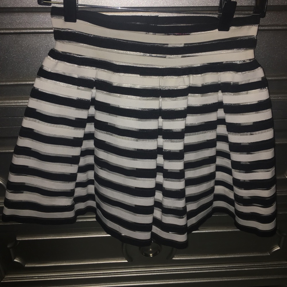 Black and white skater skirt